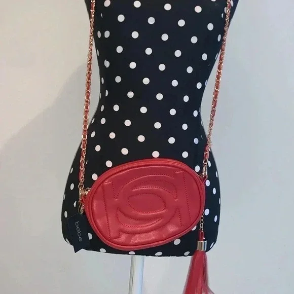 bebe - NWT Adorable Red All Over Cross Body Clutch - Picture 4 of 7